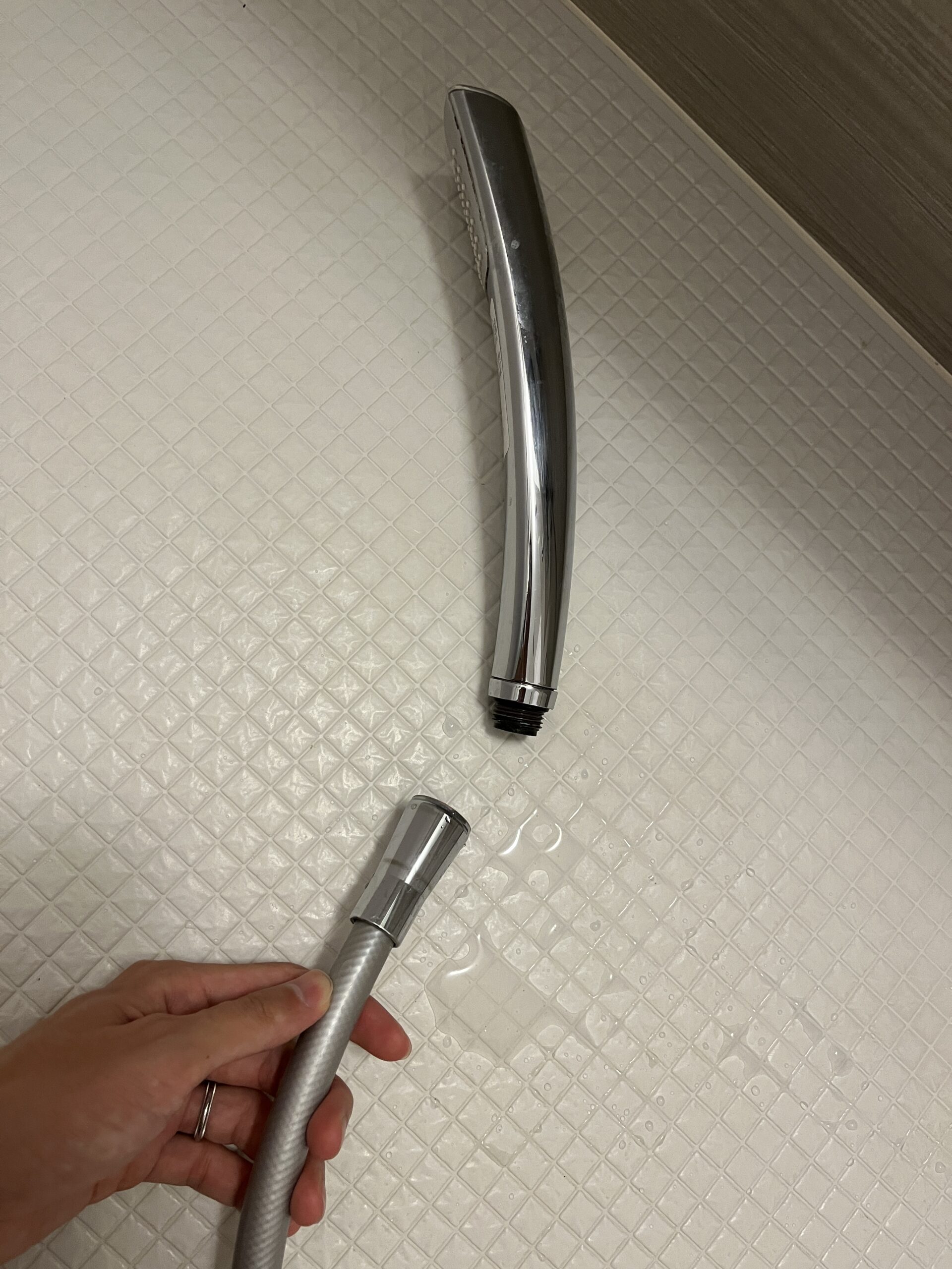【効果は?】リファファインバブル Sを使用したら髪質が改善された