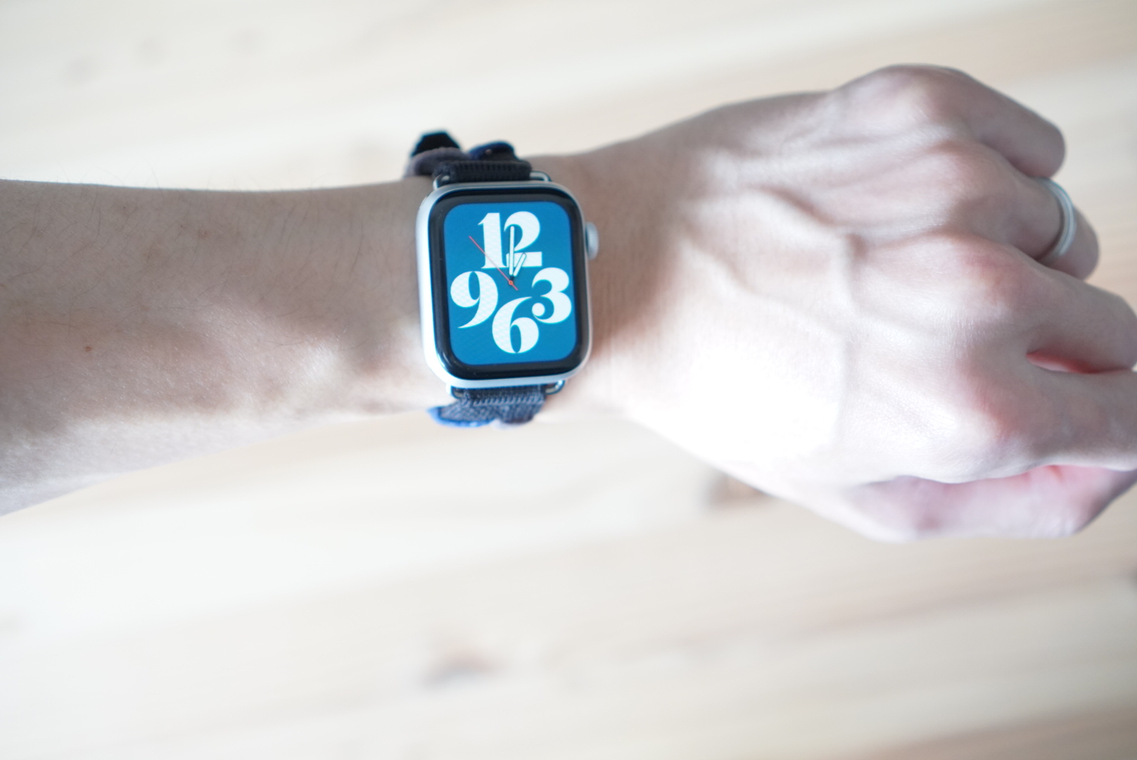 【Apple Watch】エルメスのブリドン風バンドを3000円で買ってみた